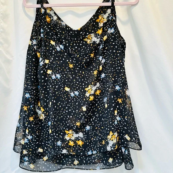 CAbi Cluster Cami - Picture 3 of 4